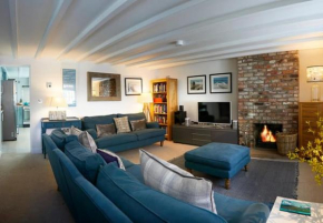 Flora Dora - Luxury cottage - modern - central - ideal for groups and families